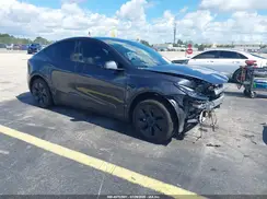 7SAYGDED6RA330144 2024 TESLA MODEL Y