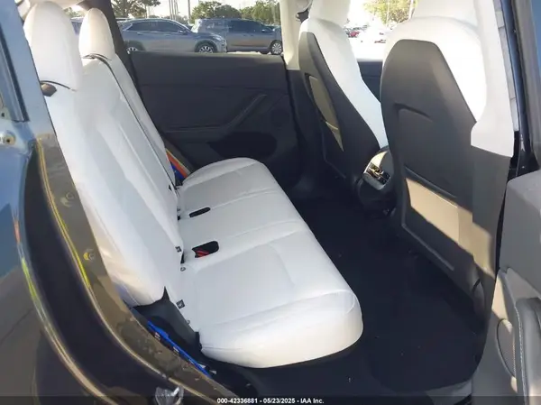 7SAYGDED6RA334775 2024 TESLA MODEL Y - Image 8