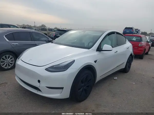 7SAYGDED6RA336395 2024 TESLA MODEL Y - Image 2