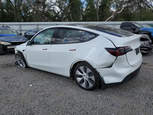 7SAYGDED6RF009062 2024 TESLA MODEL Y - Image 2