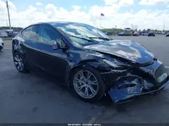 7SAYGDED6RF023575 2024 TESLA MODEL Y