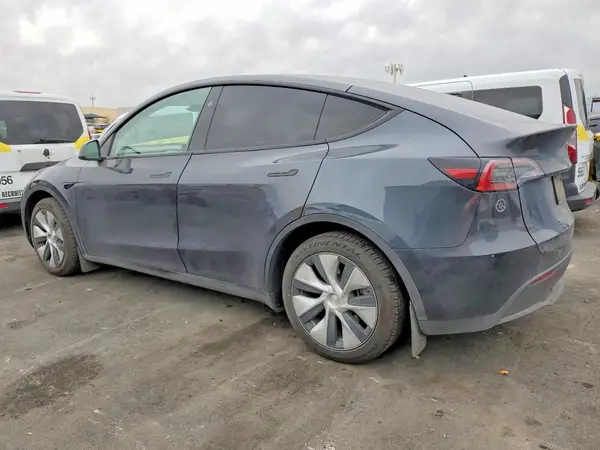 7SAYGDED6RF030817 2024 TESLA MODEL Y - Image 2