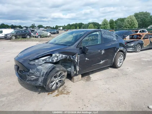 7SAYGDED6RF034317 2024 TESLA MODEL Y - Image 2