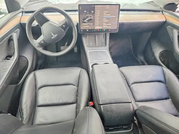 7SAYGDED6RF037928 2024 TESLA MODEL Y - Image 8