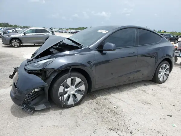 7SAYGDED6RF039551 2024 TESLA MODEL Y - Image 1