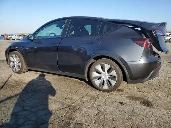 7SAYGDED6RF042997 2024 TESLA MODEL Y - Image 2