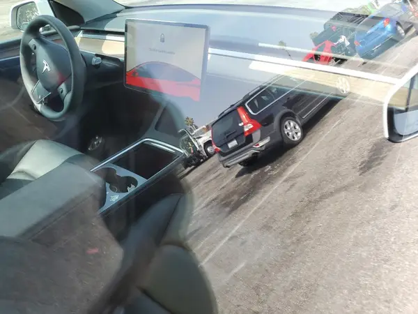 7SAYGDED6RF043891 2024 TESLA MODEL Y - Image 8