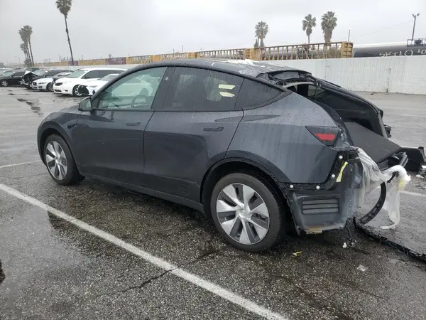 7SAYGDED6RF053918 2024 TESLA MODEL Y - Image 2