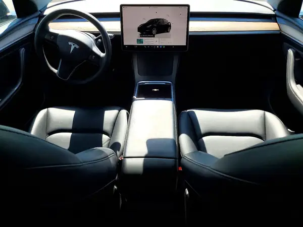 7SAYGDED6RF055006 2024 TESLA MODEL Y - Image 8