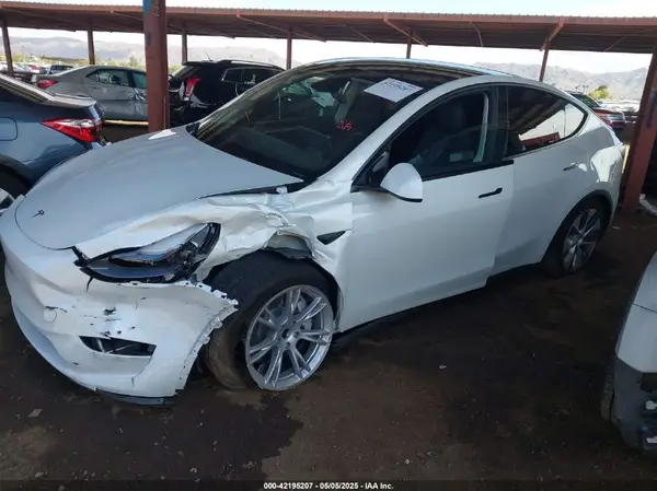 7SAYGDED6RF056253 2024 TESLA MODEL Y - Image 2