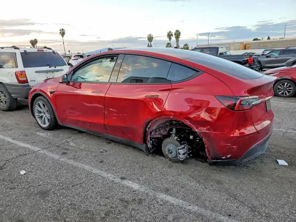 7SAYGDED6RF057614 2024 TESLA MODEL Y - Image 2