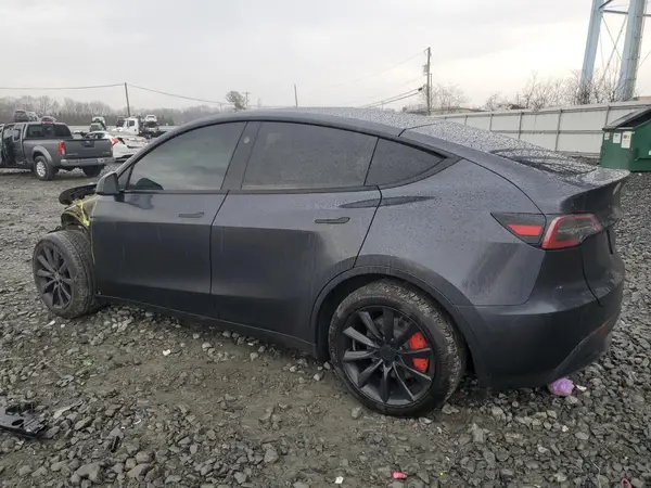 7SAYGDED6RF093531 2024 TESLA MODEL Y - Image 2