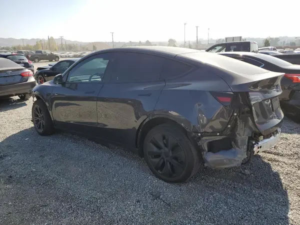 7SAYGDED6RF096073 2024 TESLA MODEL Y - Image 2