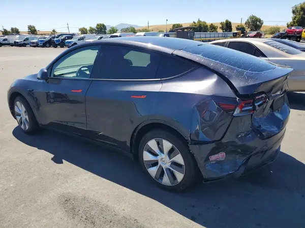7SAYGDED6RF097322 2024 TESLA MODEL Y - Image 2