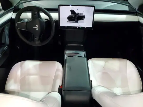 7SAYGDED6RF107413 2024 TESLA MODEL Y - Image 8
