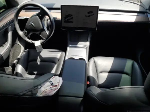 7SAYGDED6RF107654 2024 TESLA MODEL Y - Image 8