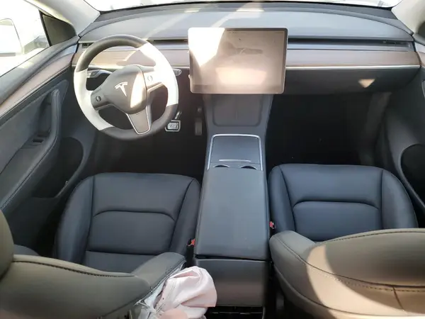7SAYGDED6RF110635 2024 TESLA MODEL Y - Image 8