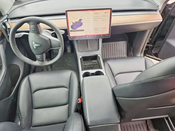 7SAYGDED6RF110733 2024 TESLA MODEL Y - Image 8