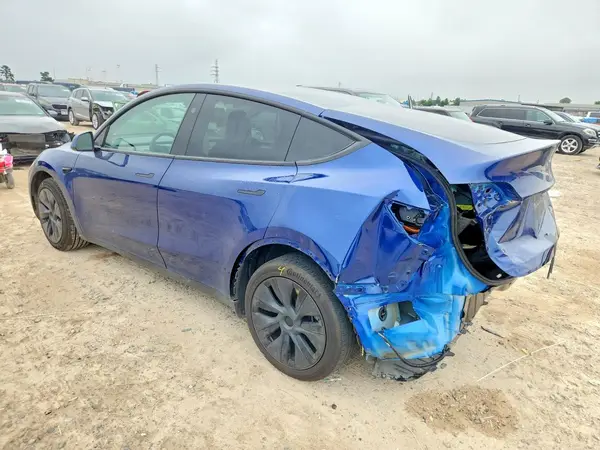 7SAYGDED6RF112286 2024 TESLA MODEL Y - Image 2