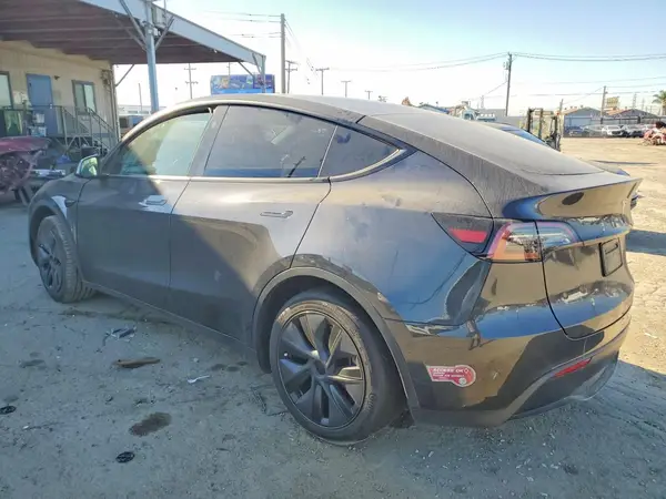 7SAYGDED6RF121795 2024 TESLA MODEL Y - Image 2