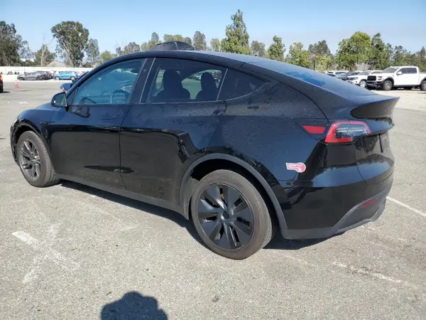 7SAYGDED6RF129668 2024 TESLA MODEL Y - Image 2