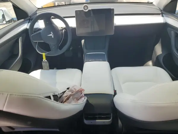 7SAYGDED6RF167241 2024 TESLA MODEL Y - Image 8