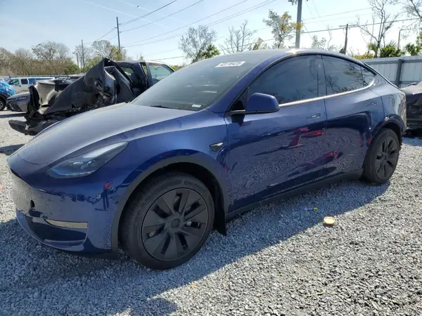 7SAYGDED6RF170446 2024 TESLA MODEL Y - Image 1