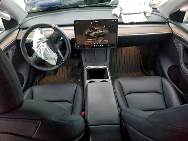 7SAYGDED6RF184962 2024 TESLA MODEL Y - Image 8