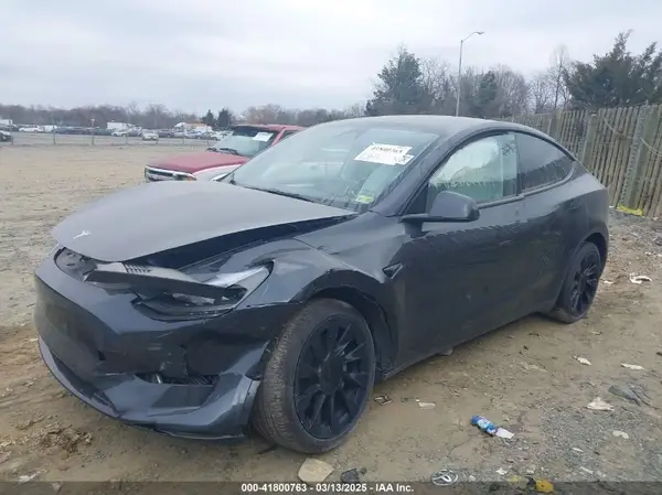 7SAYGDED6RF190762 2024 TESLA MODEL Y - Image 2