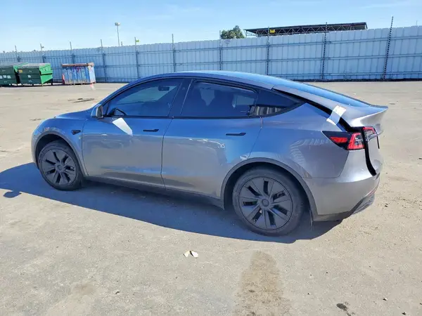 7SAYGDED6RF193905 2024 TESLA MODEL Y - Image 2