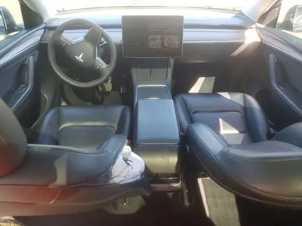 7SAYGDED6RF193905 2024 TESLA MODEL Y - Image 8