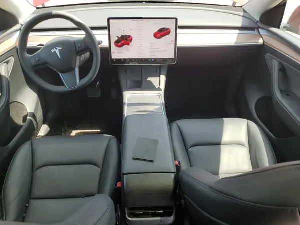 7SAYGDED6RF211660 2024 TESLA MODEL Y - Image 8