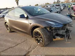 7SAYGDED6RF212565 2024 TESLA MODEL Y