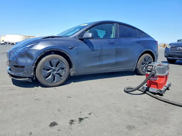 7SAYGDED6RF230449 2024 TESLA MODEL Y - Image 1