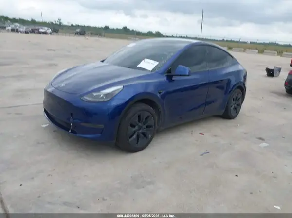 7SAYGDED6SA338220 2025 TESLA MODEL Y - Image 2