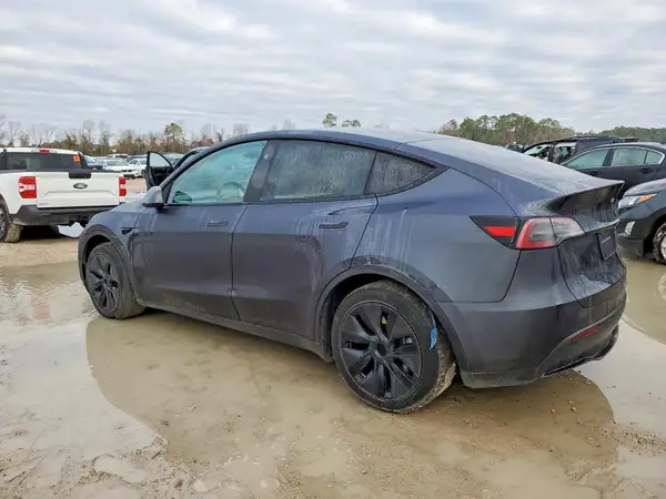 7SAYGDED6SA351761 2025 TESLA MODEL Y - Image 2