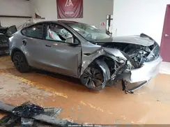 7SAYGDED6SA363697 2025 TESLA MODEL Y