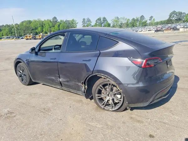 7SAYGDED6SA371234 2025 TESLA MODEL Y - Image 2