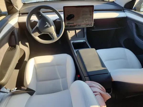 7SAYGDED6SA374263 2025 TESLA MODEL Y - Image 8