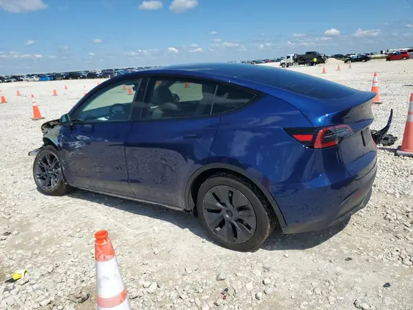 7SAYGDED6SA374456 2025 TESLA MODEL Y - Image 2