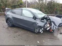 7SAYGDED6SA374635 2025 TESLA MODEL Y