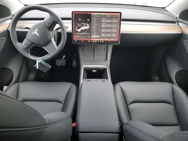 7SAYGDED6SF227475 2025 TESLA MODEL Y - Image 8