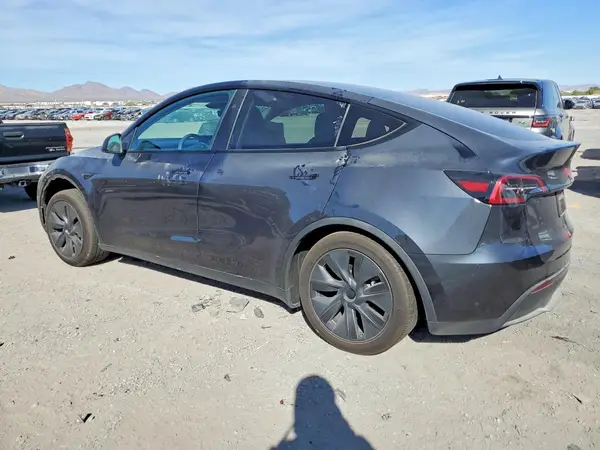 7SAYGDED6SF234023 2025 TESLA MODEL Y - Image 2