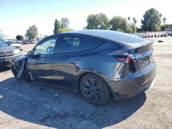 7SAYGDED6SF243952 2025 TESLA MODEL Y - Image 2