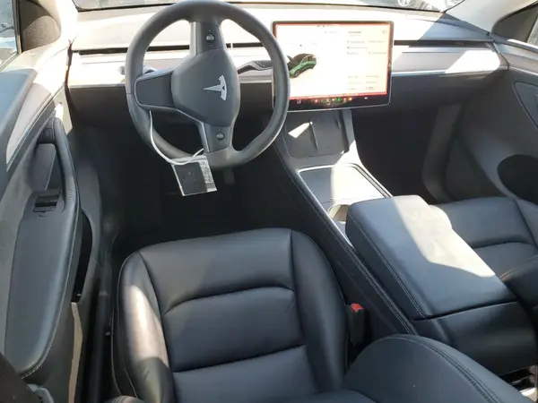 7SAYGDED6SF243952 2025 TESLA MODEL Y - Image 8