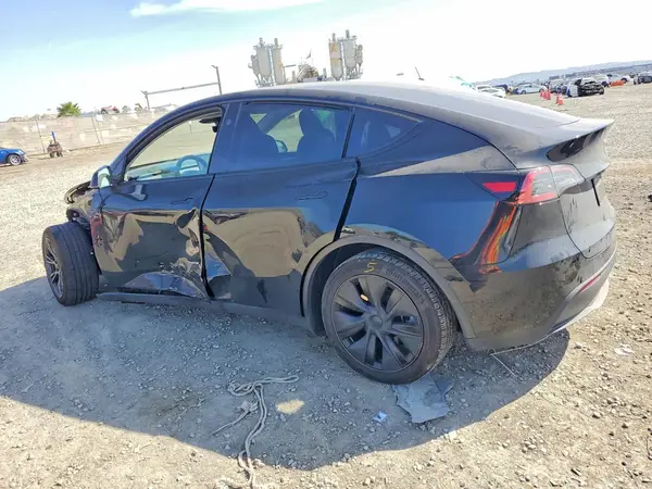 7SAYGDED6SF248746 2025 TESLA MODEL Y - Image 2