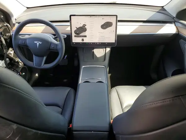 7SAYGDED6SF248746 2025 TESLA MODEL Y - Image 8