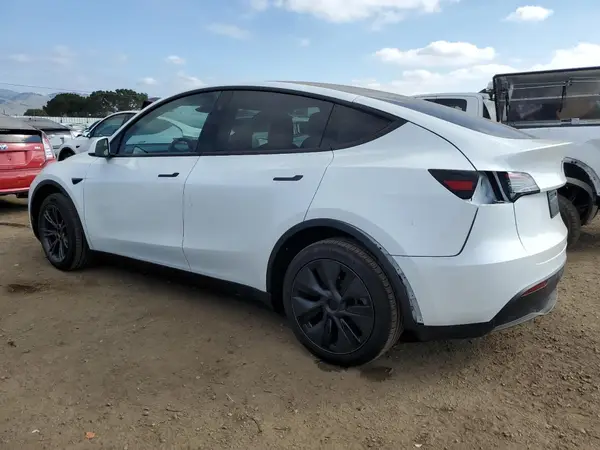7SAYGDED6SF271931 2025 TESLA MODEL Y - Image 2