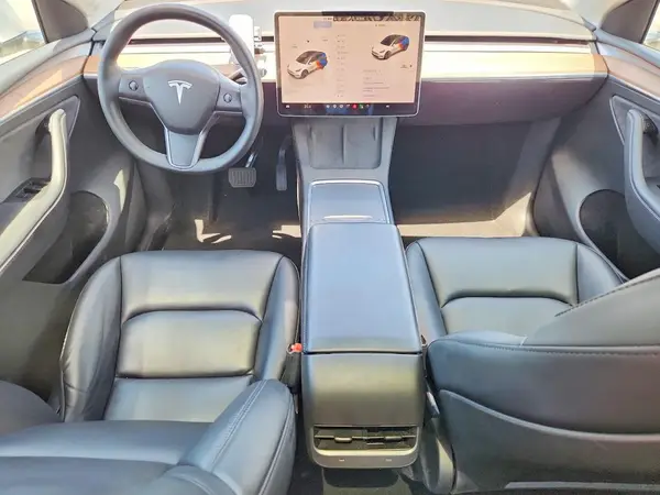7SAYGDED6SF272660 2025 TESLA MODEL Y - Image 8