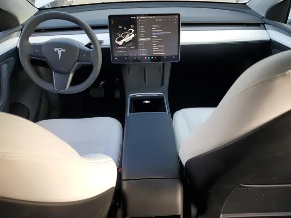 7SAYGDED6SF319251 2025 TESLA MODEL Y - Image 8